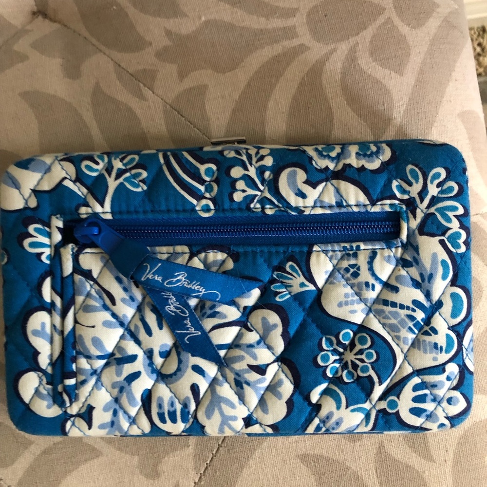 VB Tote + Wallet - Picture 5 of 6